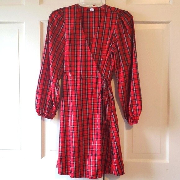 OLD NAVY RED PLAID MINI WRAP DRESS PUFF-SLEEVE SEERSUCKER SZ SMALL FALL HOLIDAY - Picture 1 of 11